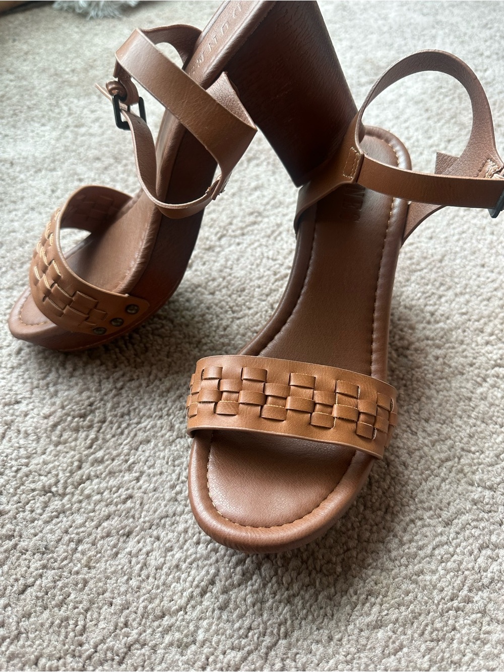 Dunes Sealy Sandals in Caramel 8 - Picture 6 of 10